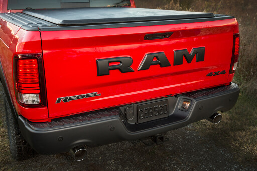 RAM 1500 Rebel tray