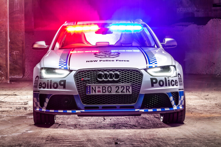 Audi RS4 police