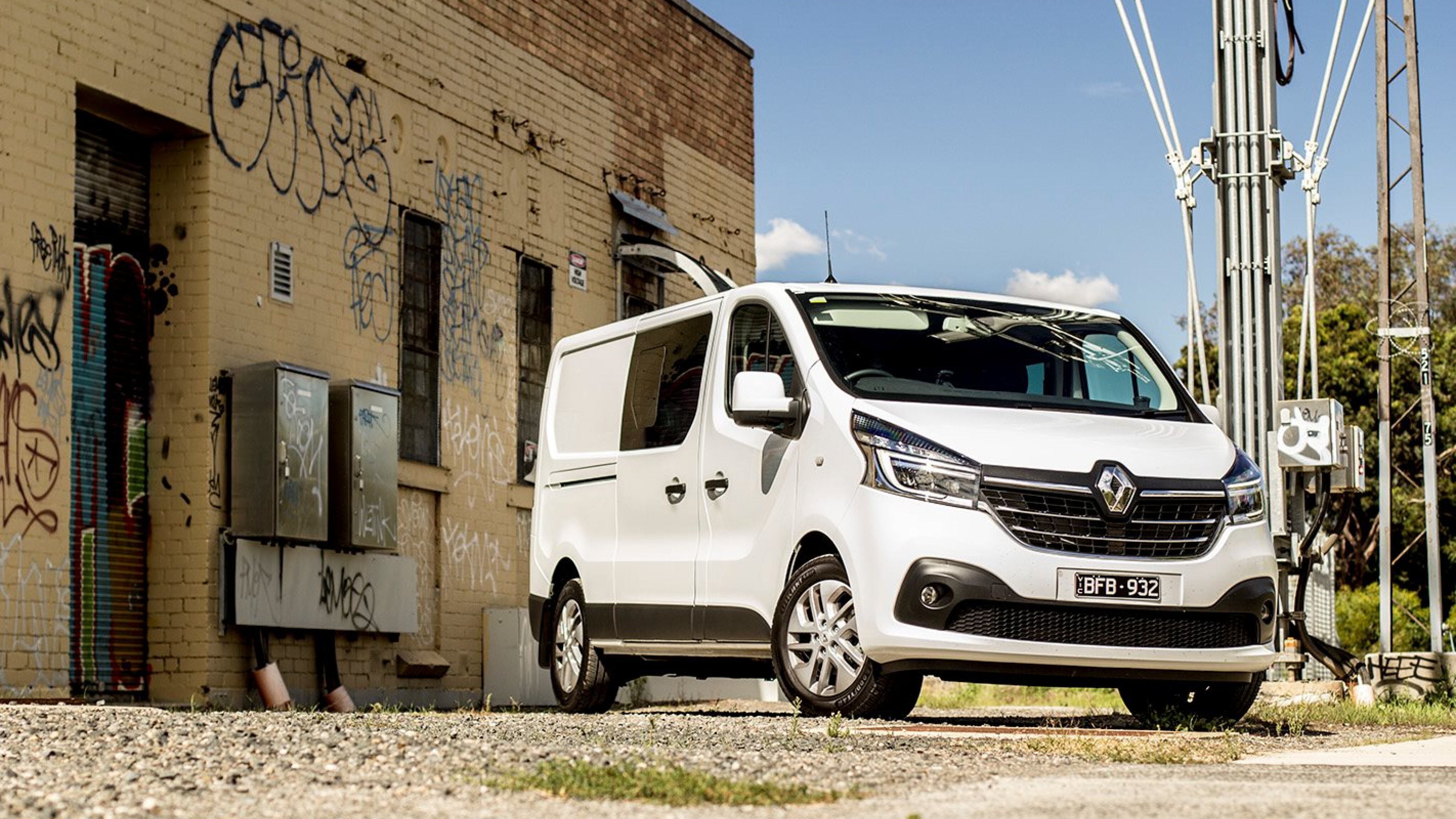 Renault Trafic Review