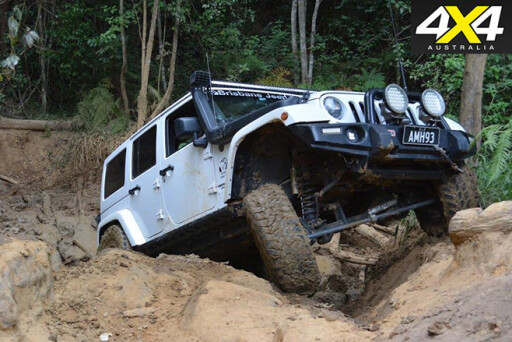 2013 jeep wrangler rubicon crawling
